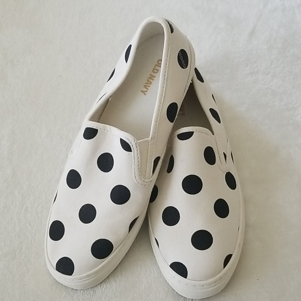 Old navy polka dot slip on sneakers